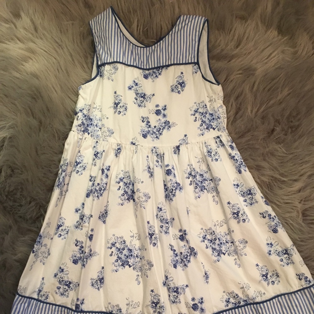 🦋Beautiful Laura Ashley dress